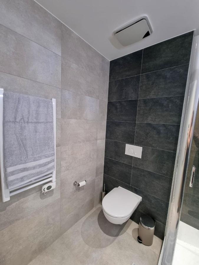 גיברלטר Brand New - Massive Studio - E1 - Self Catering מראה חיצוני תמונה